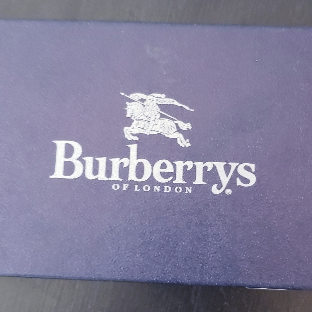 Authentic Burberry Unisex Leather Zippered Coin Pouch / Wallet - Picture 8 of 8